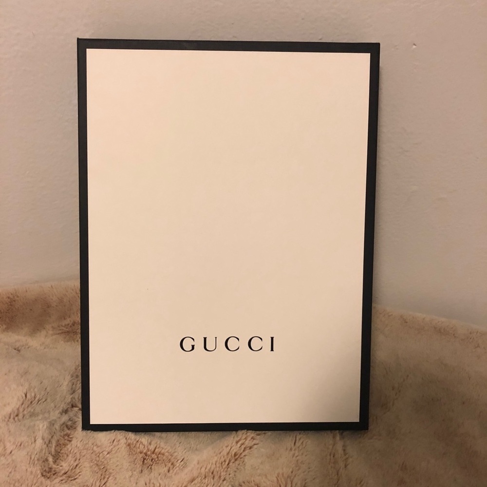 SOLD Gucci gift box for scarves and ready to wear